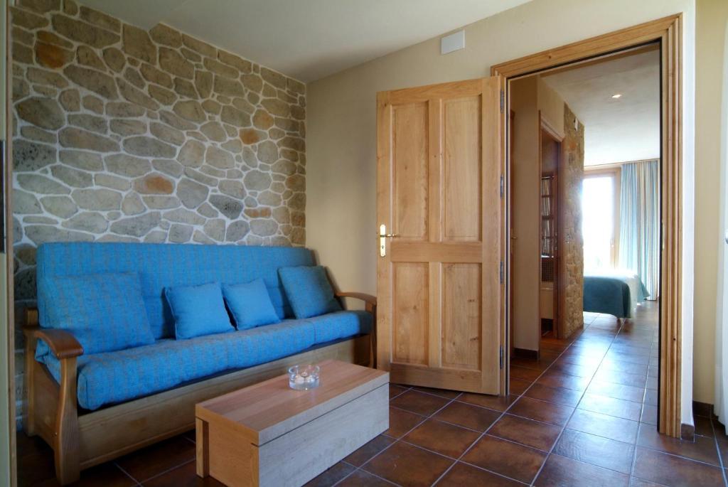 Hotel La Placa Garriguella Quarto foto